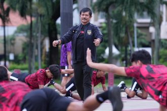 Indra Sjafri memimpin latihan Timnas Indonesia U-19 (Foto: PSSI)