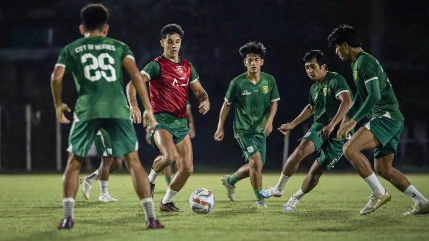 turunminum.id Liga 1 Kembali Bergulir, Persebaya Siap Habisi Dewa United