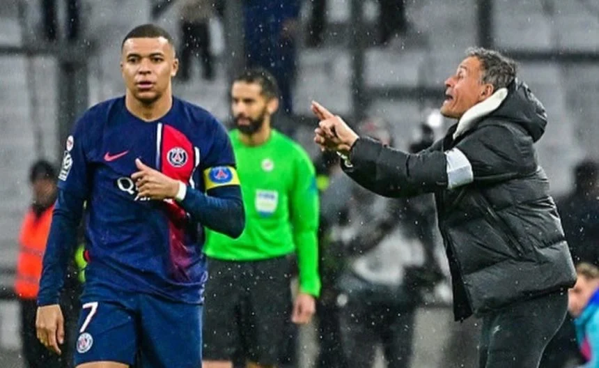 turunminum.id Luis Enrique Bantah Ada Keretakan dengan Kylian Mbappe 