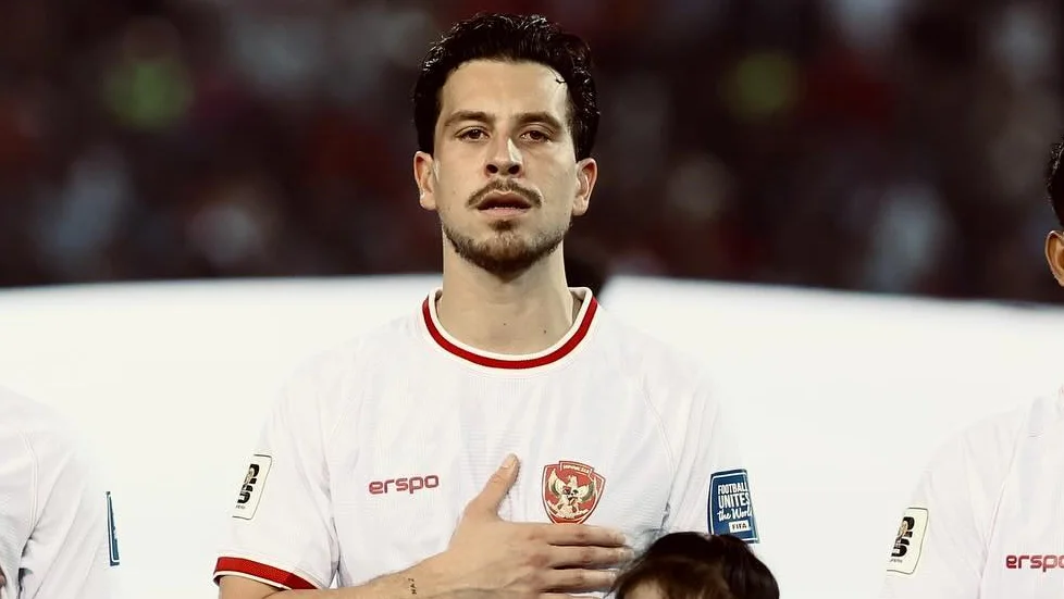 turunminum.id Ragam Kenali 11 Istilah dalam Sepak Bola, Ini Posisi Nathan Tjoe-A-On Pengakuan Thom Haye Bangga Tampil untuk Bela Timnas Indonesia