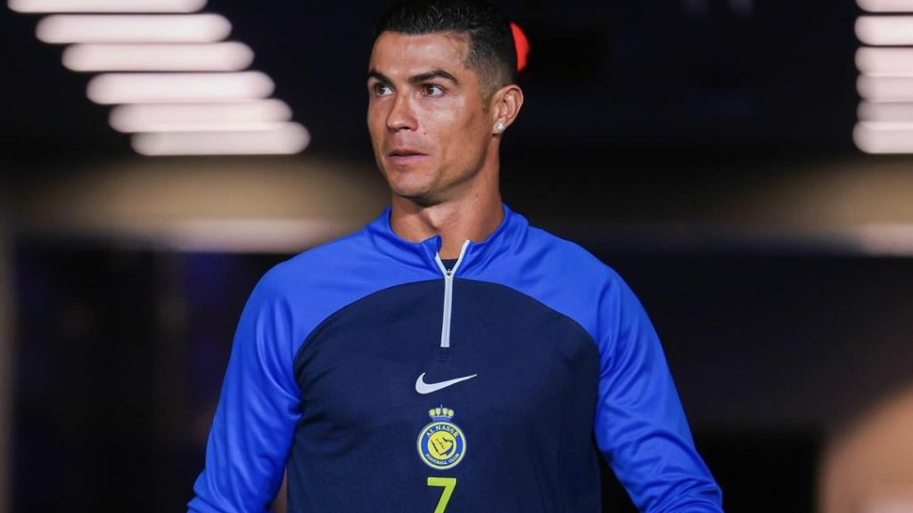turunminum.id Saudi Arabia Pro League Cristiano Ronaldo Siap Bawa Pulang Trofi Pertama untuk Al Nassr Cristiano Ronaldo Siap Bawa Pulang Trofi Pertama di Al Nassr (foto : instagram)