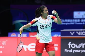 Indonesia berhasil melaju ke pintu Final Uber Cup 2024. Kepastian itu menyusul kemenangan Komang Ayu Cahya Dewi. (Foto: Twitter)