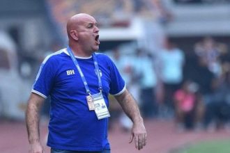 Rekam jejak pelatih Persib Bandung, Bojan Hodak selalu menjadi perhatian supporter bola tanah air. (Foto: detik.com)