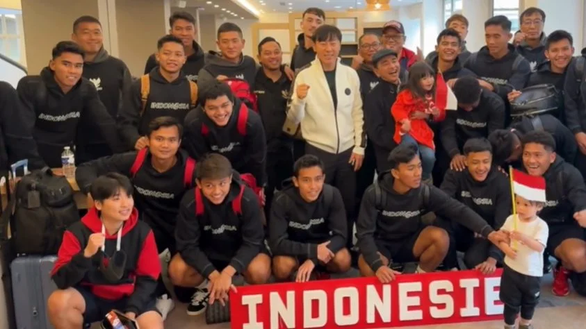 turunminum.id Pelaku Sejarah Tiba di Paris, Timnas Indonesia U-23 Disambut Meriah
