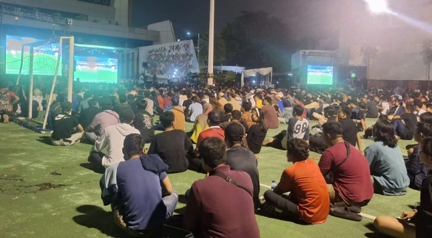 turunminum.id Timnas Indonesia U-23 Kalah dari Irak, Nobar di Plaza Kemenpora Berujung Lesu