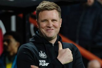 turunminum.id Manchester United Vs Newcastle, Eddie Howe Ingin Buat Setan Merah Semakin Terpuruk 