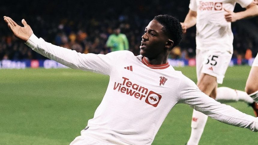 Kobbie Mainoo Tenang, Manchester United Pertahankan Erik ten Hag sebagai Manajer (foto: instagram)