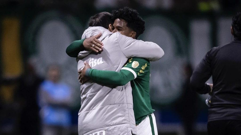 turunminum.id Copa America Endrick Kenakan Nomor Punggung Ikonik Brasil untuk Copa America Endrick Kenakan Nomor Punggung Ikonik Brasil untuk Copa America (foto: instagram)
