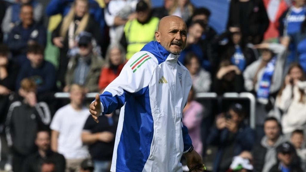 turunminum.id Eropa UEFA Italia Hadapi Tantangan Cedera Tiga Gelandang Utama Jelang EURO 2024 Italia Hadapi Tantangan Cedera Tiga Gelandang Utama Jelang EURO 2024 (foto: instagram)
