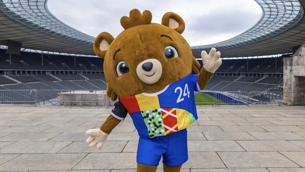 turunminum.id Eropa UEFA Tim Terbaik Matchday 1 Euro 2024: Para Pemain yang Mencuri Perhatian Tim Terbaik Matchday 1 Euro 2024: Para Pemain yang Mencuri Perhatian (foto: instagram)