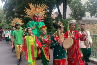 turunminum.id Ondel-ondel dan Pencak Silat Ramaikan Fête de la Musique Berlin di Tengah Euro 2024