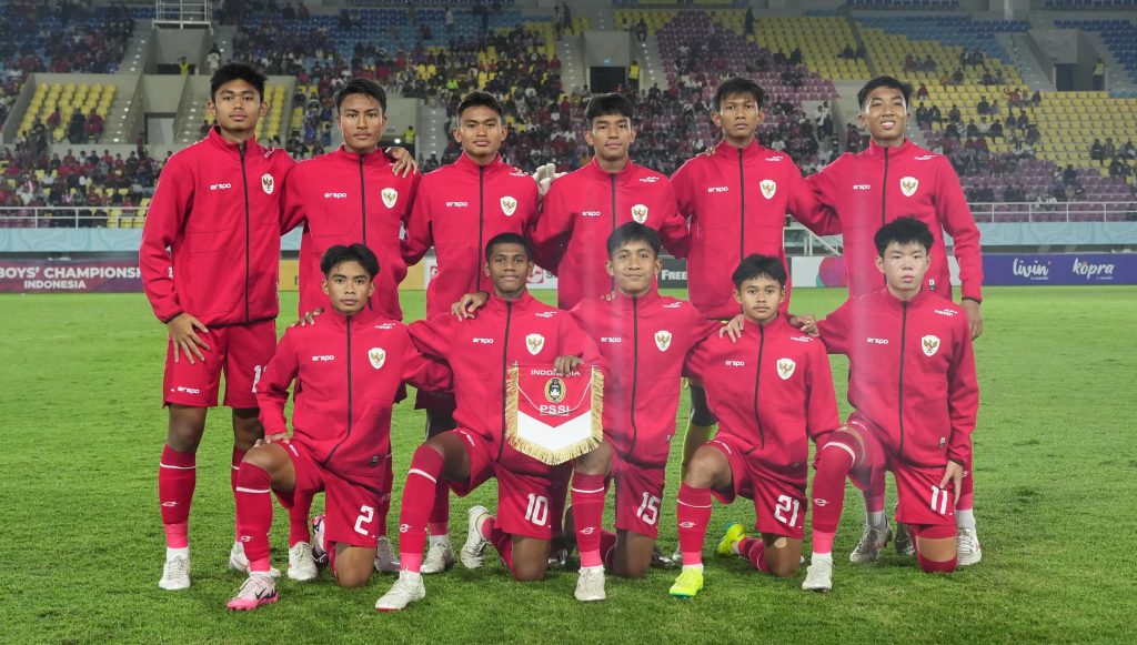 turunminum.id Timnas Indonesia dan Laos Bersaing Ketat di Piala AFF U-16, Mierza Curi Perhatian turunminum.id Indonesia dan Laos Bersaing Ketat di Piala AFF U-16, Mierza Curi Perhatian