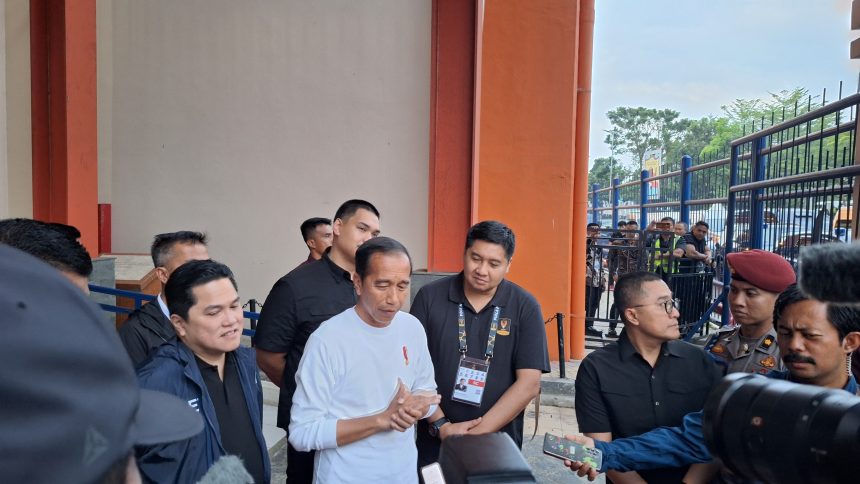 Presiden RI, Joko Widodo saksikan laga Persib Bandung vs PSM Makassar (Foto: Turunminum.id/da Yerimon)
