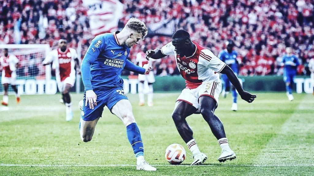 turunminum.id Inggris MU Kembali Ajukan Tawaran Besar untuk Jarrad Branthwaite MU Kembali Ajukan Tawaran Besar untuk Jarrad Branthwaite (foto: instagram)