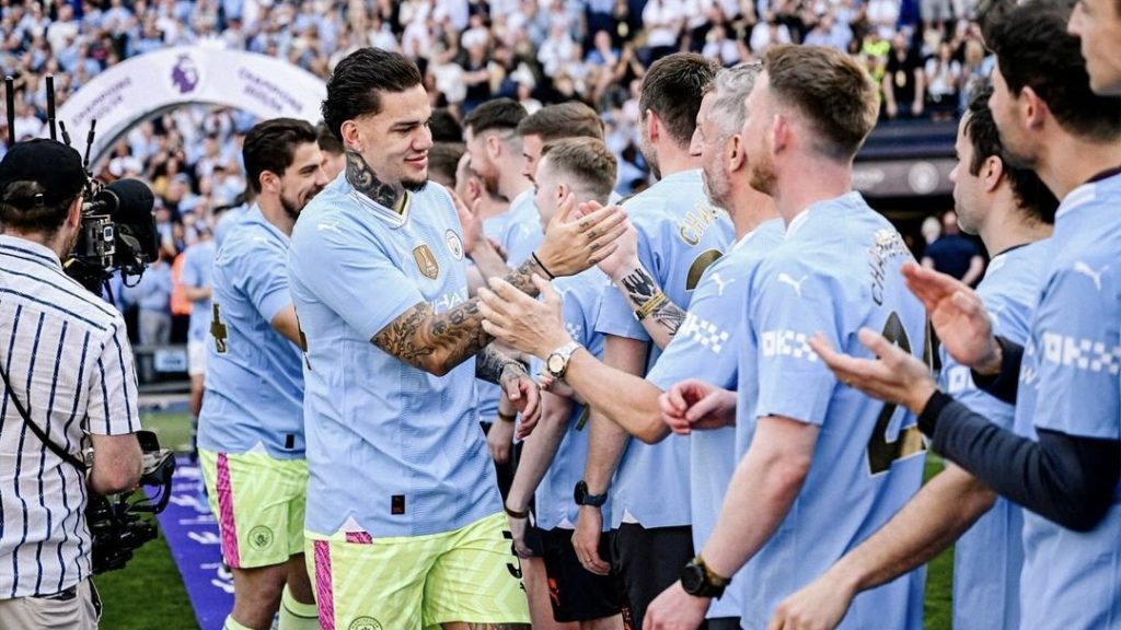 turunminum.id Inggris Perpanjang Kontrak, Masa Depan Ederson di Manchester City Terbuka Perpanjang Kontrak, Masa Depan Ederson di Manchester City Terbuka (foto: instagram)
