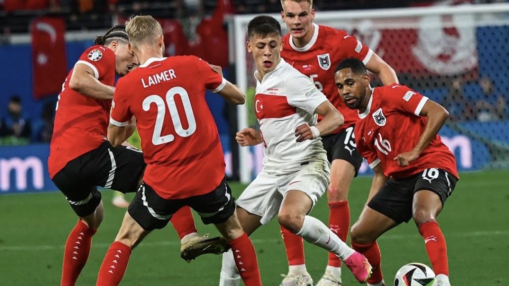 turunminum.id La Liga AC Milan Memantau Arda Guler: Peluang Transfer dari Real Madrid AC Milan Memantau Arda Guler: Peluang untuk Menggaet Wonderkid Real Madrid (foto: instagram)