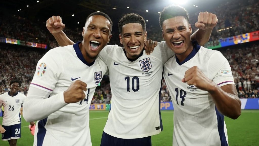 turunminum.id Eropa UEFA Jude Bellingham Layak Raih Ballon d'Or Terlepas Hasil Final Euro 2024 Jude Bellingham Layak Raih Ballon d'Or Terlepas Hasil Final Euro 2024 (foto: instagram)