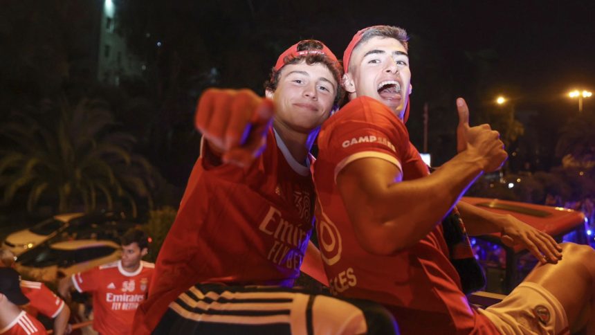 PSG Tawarkan 1,3 Triliun Rupiah untuk Joao Neves, Saingi Manchester United (foto: twitter)