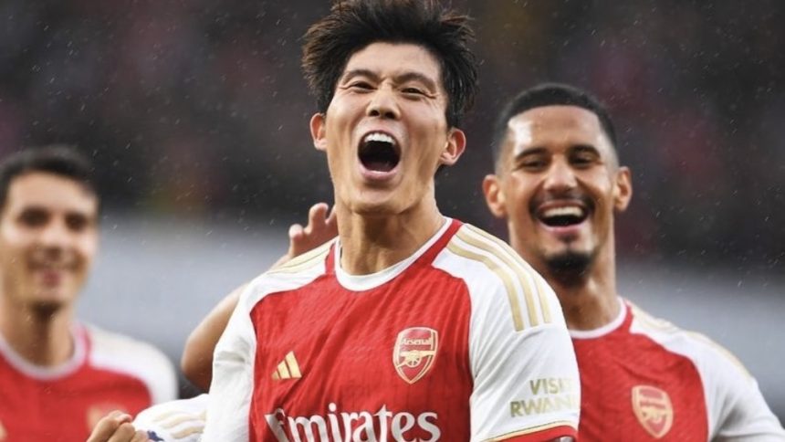 Takehiro Tomiyasu Absen Tur Pra-Musim Arsenal: Cedera Lutut Jadi Kendala (foto: instagram)