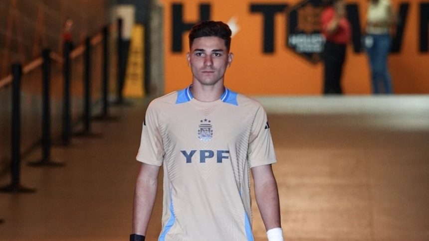 Julian Alvarez Pertimbangkan Hengkang dari Manchester City (foto: x)