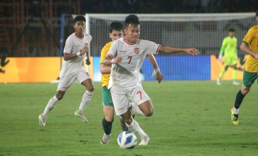 Timnas Indonesia U-16 kalah dari Australia U-16 di babak semifinal Piala AFF U-16 2024 (Foto: Turunminum.id/Nofik Lukman)