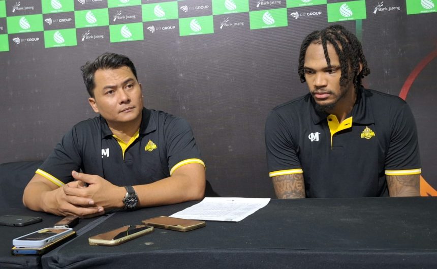 turunminum.id Pelajaran Penting Kesatria Bengawan Solo Menuju Playoff IBL 2024