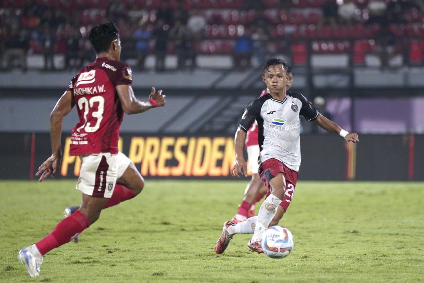 turunminum.id Carlos Pena Sebut Lini Belakang Persija Buruk Usai Kalah 0-3 dari Bali United