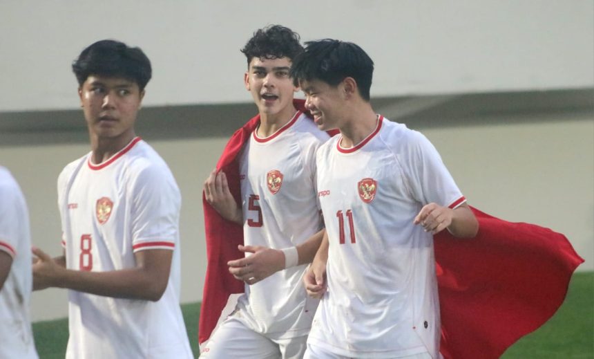 turunminum.id Mathew Baker Pilih Timnas Indonesia U-17 Ketimbang Australia, Ini Alasan di Baliknya!