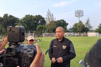 Pelatih Timnas Indonesia U-16, Nova Arianto mencoret Nova Arianto (Foto: Turunminum.id/da Yerimon)