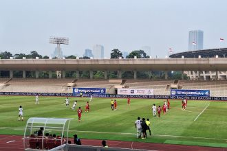 Laga Malut United vs Persebaya Surabaya di Liga 1 2024 (Foto: Turunminum.id/da Yerimon)