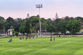 Timnas Indonesia latihan di Lapangan ABC Senayan (Turunminum.id/da Yerimon)