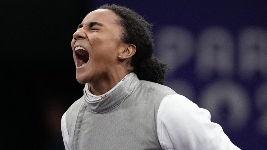 Sejarah Tercipta: Tim Anggar AS Menangkan Emas Nomor Foil Beregu (foto: x)