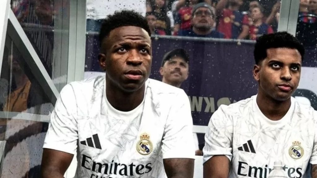 turunminum.id Transfer Update Transfer: Toney, Ramsdale, dan Vinicius Update Transfer: Toney, Ramsdale, dan Vinicius (foto: x)