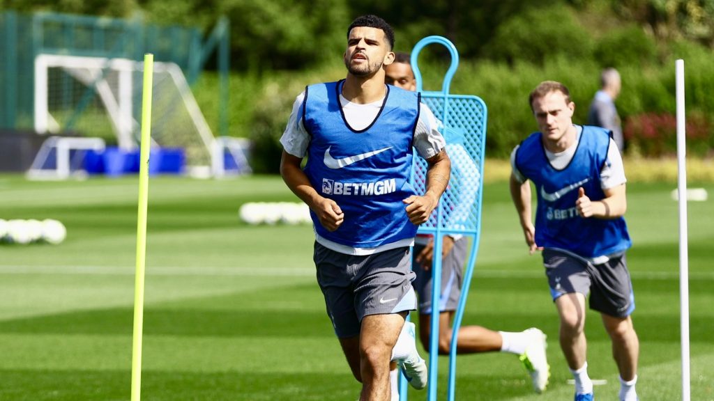 turunminum.id Inggris Son Sambut Solanke, Rekrutan Termahal Tottenham Son Sambut Solanke, Rekrutan Termahal Tottenham (foto: x)