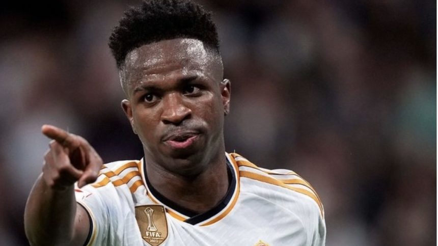 Carlo Ancelotti: Vinicius Junior Tak Akan Pindah (foto: x)