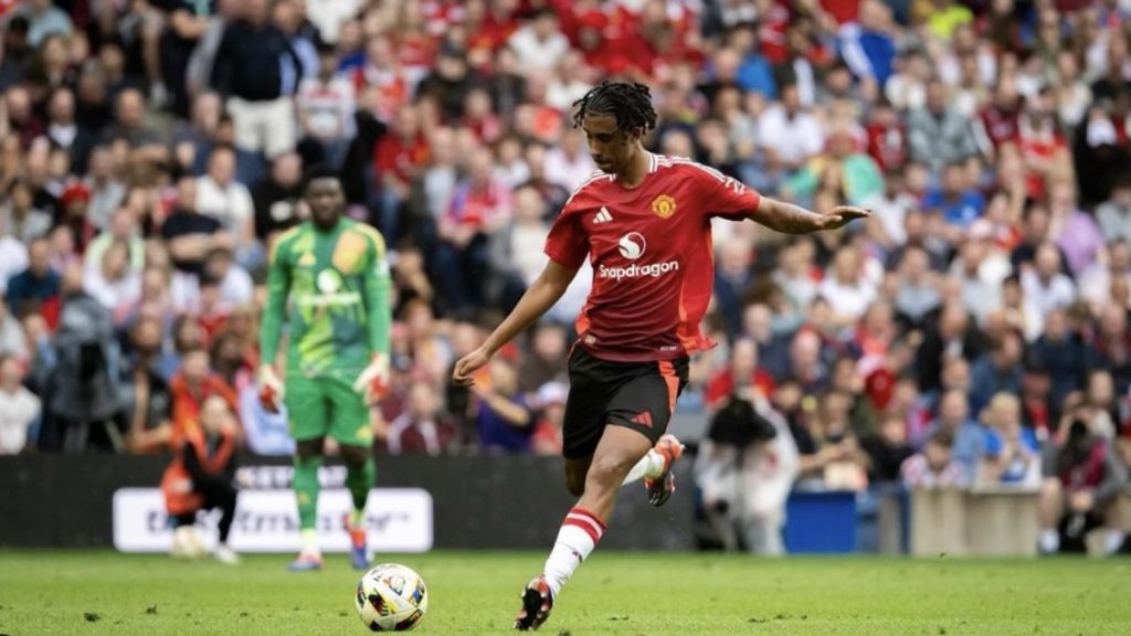 turunminum.id Inggris Harapan Ten Hag untuk Yoro di Man United Harapan Ten Hag untuk Yoro di Man United (foto: x)