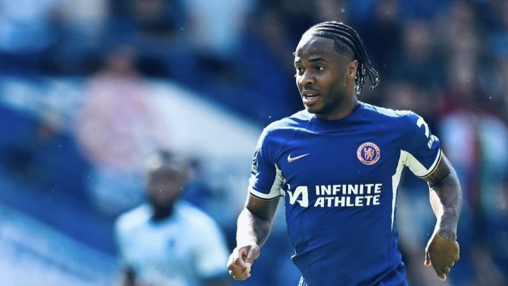 turunminum.id Inggris Raheem Sterling: Dari Bintang ke Pinggiran Chelsea Raheem Sterling: Dari Bintang ke Pinggiran Chelsea (foto: x)