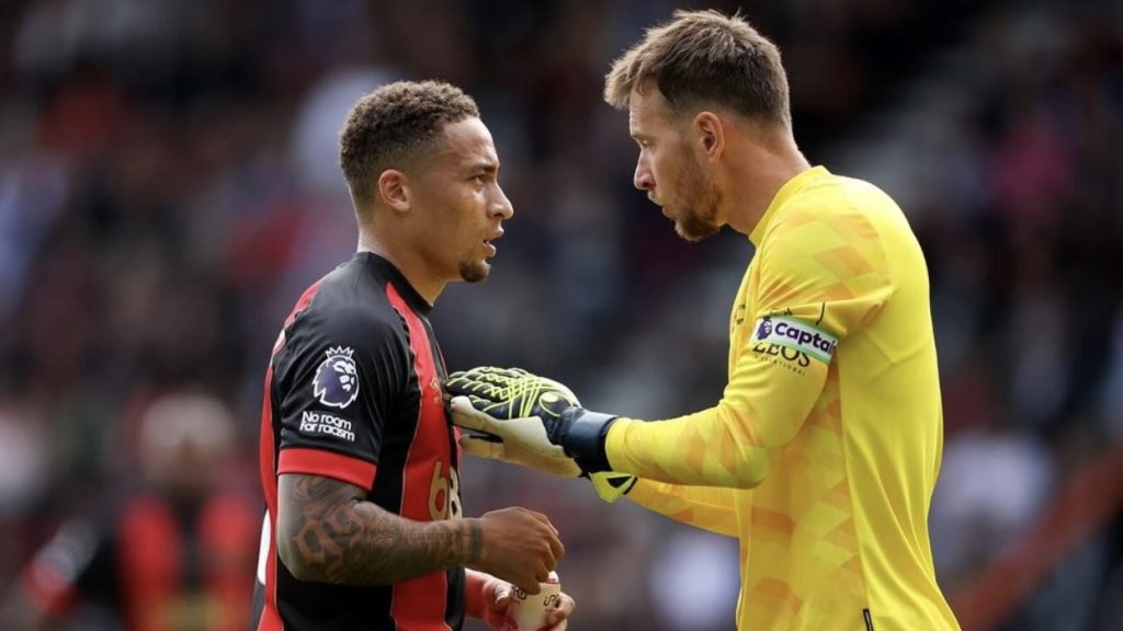 turunminum.id Inggris Arsenal Incar Neto Bournemouth Kiper Pelapis Arsenal Incar Neto sebagai Pelapis David Raya (foto: x)