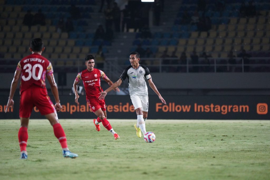turunminum.id Liga 1 Milomir Seslija: Persis Solo Masih Butuh Waktu Persis Solo vs Persija Jakarta di Piala Presiden 2024 (Foto: Persija Jakarta)