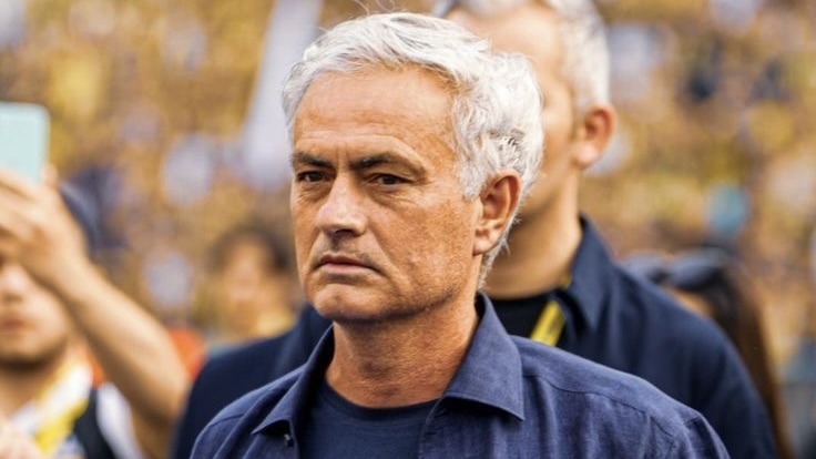 turunminum.id Eropa Mourinho: Fenerbahce Bisa Menang di Liga Europa Mourinho: Fenerbahce Bisa Menang di Liga Europa (foto: x)