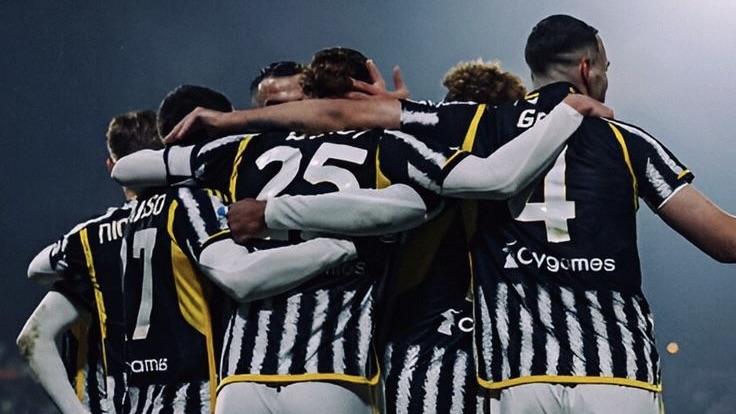turunminum.id Serie A Juventus Tundukkan Verona 3-0: Dua Pemain Bersinar Juventus Tundukkan Verona 3-0: Dua Pemain Bersinar (foto: x)
