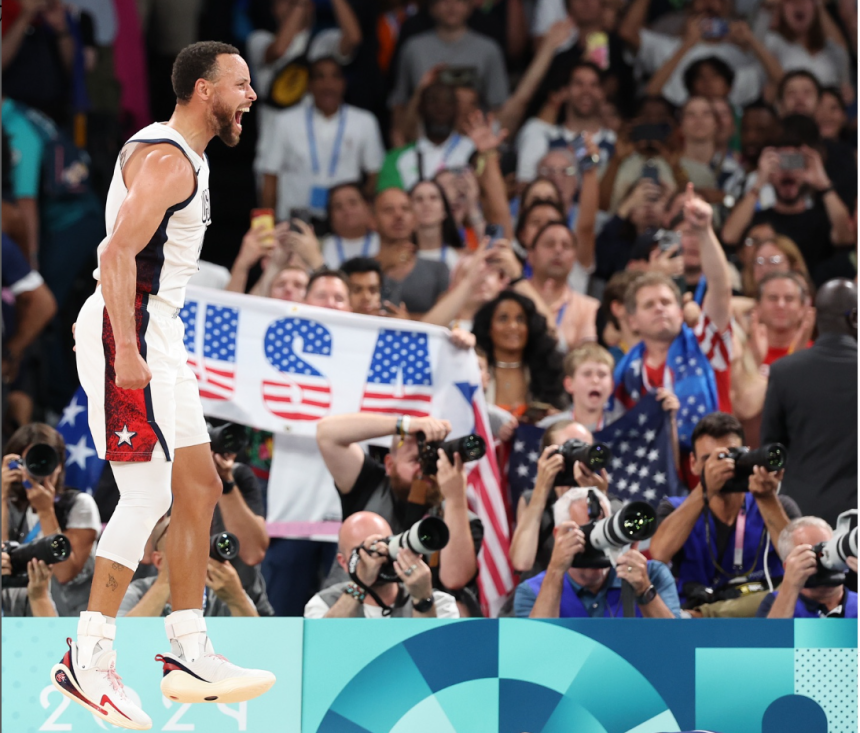 turunminum.id Tim Bola Basket Putra AS Raih Emas Olimpiade Paris 2024, Stephen Curry Bersinar