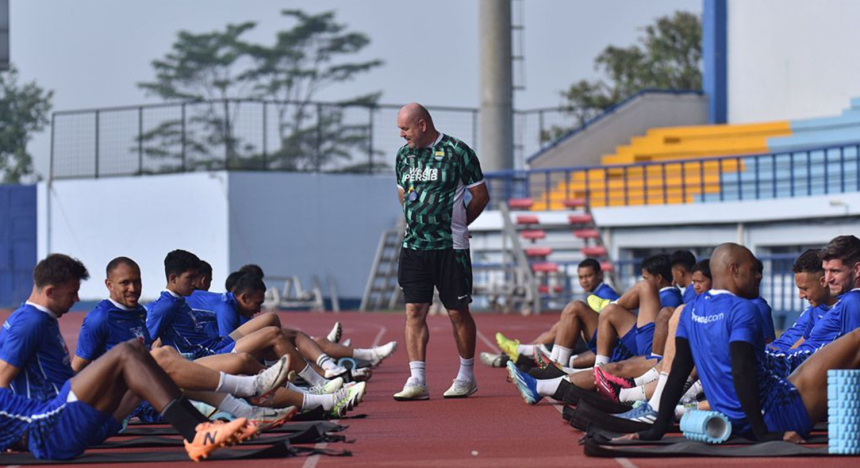 turunminum.id Kembali Berlatih, Ini Harapan Bojan Hodak Jelang Lawan Persebaya
