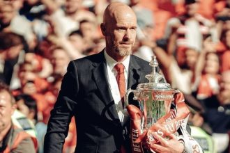 Prediksi Sheringham: Erik ten Hag Dipecat Sebelum Natal (foto: x)