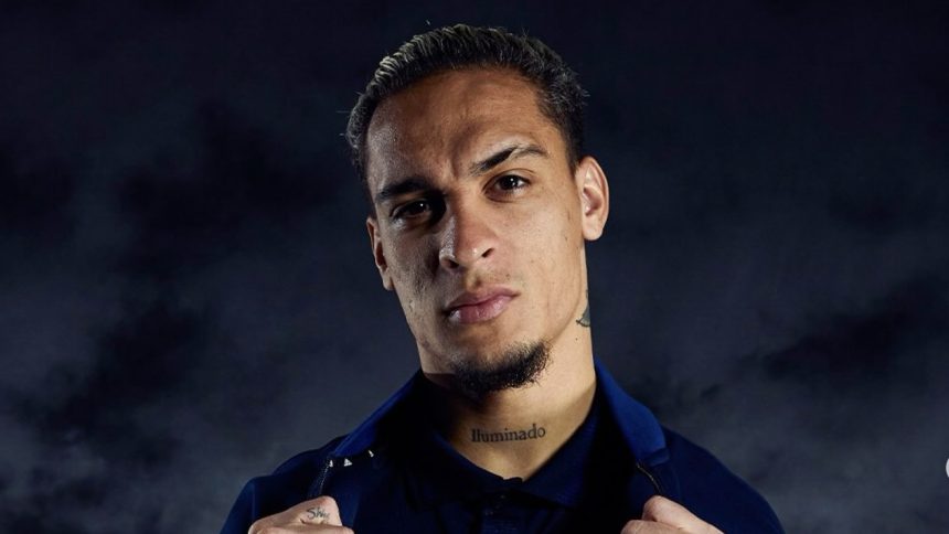Newcastle Bidik Antony, Manchester United Siap Lepas (foto: x)