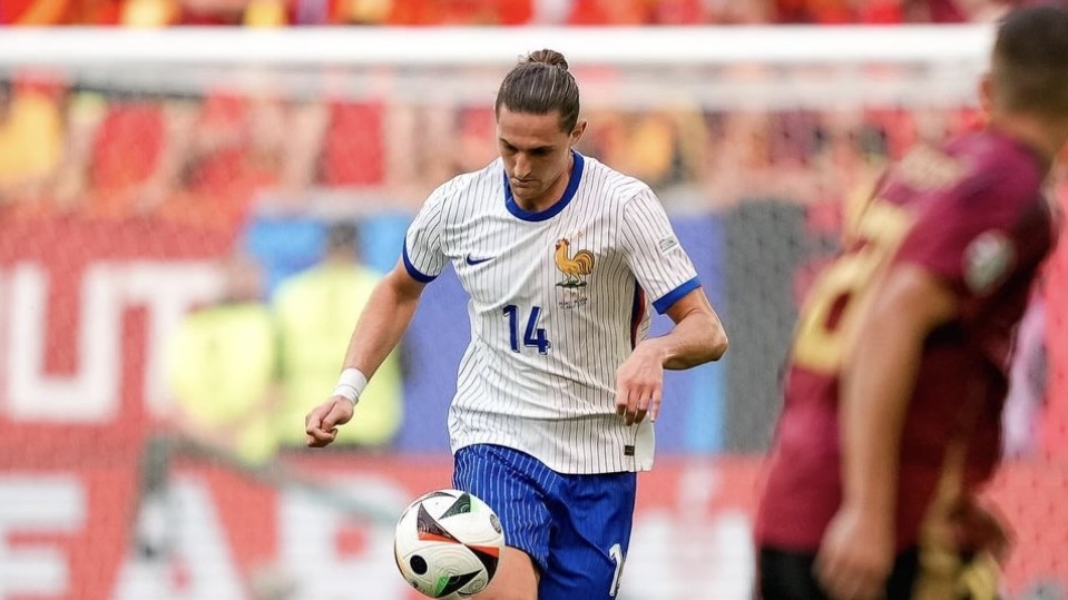 turunminum.id Inggris Adrien Rabiot Tolak ke Turki, Fokus ke Premier League Adrien Rabiot Tolak ke Turki, Fokus ke Premier League (foto: x)