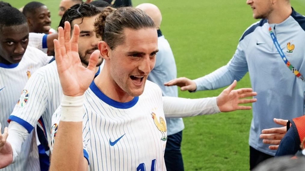 turunminum.id Inggris Adrien Rabiot Tolak ke Turki, Fokus ke Premier League Adrien Rabiot Tolak ke Turki, Fokus ke Premier League (foto: x)