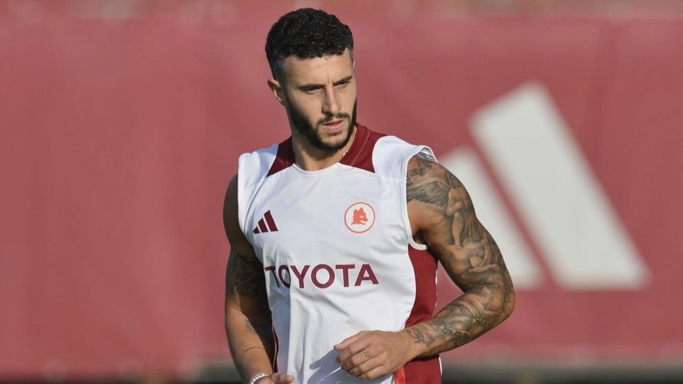 turunminum.id Serie A Mario Hermoso ke AS Roma, Gagal ke Manchester United Mario Hermoso ke AS Roma, Gagal ke Manchester United (foto: x)