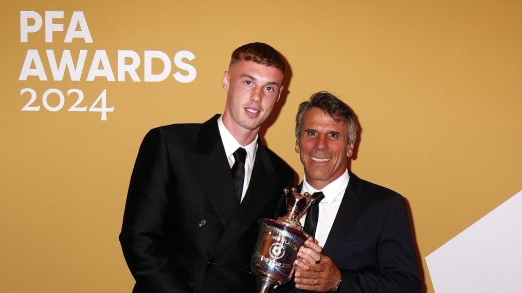 turunminum.id Inggris Kontroversi Ballon d'Or 2024: Cole Palmer Dicurigai Kontroversi Ballon d'Or 2024: Cole Palmer Dicurigai (foto: x)