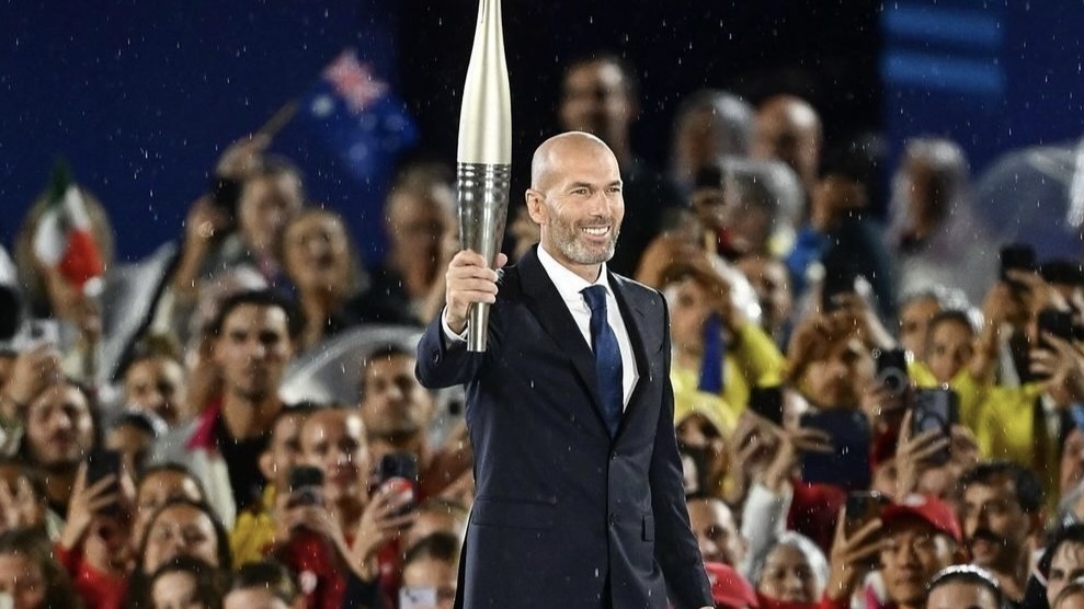 turunminum.id Inggris Ratcliffe Siapkan Zidane Gantikan Ten Hag Ratcliffe Siapkan Zidane Gantikan Ten Hag (foto: x)